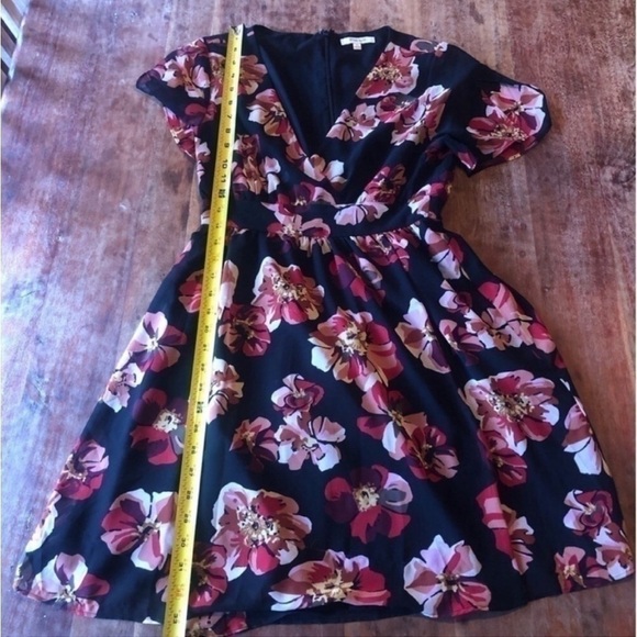 Madewell Dress Tulip Sleeve Mini Dress in French Rose - Picture 4 of 10